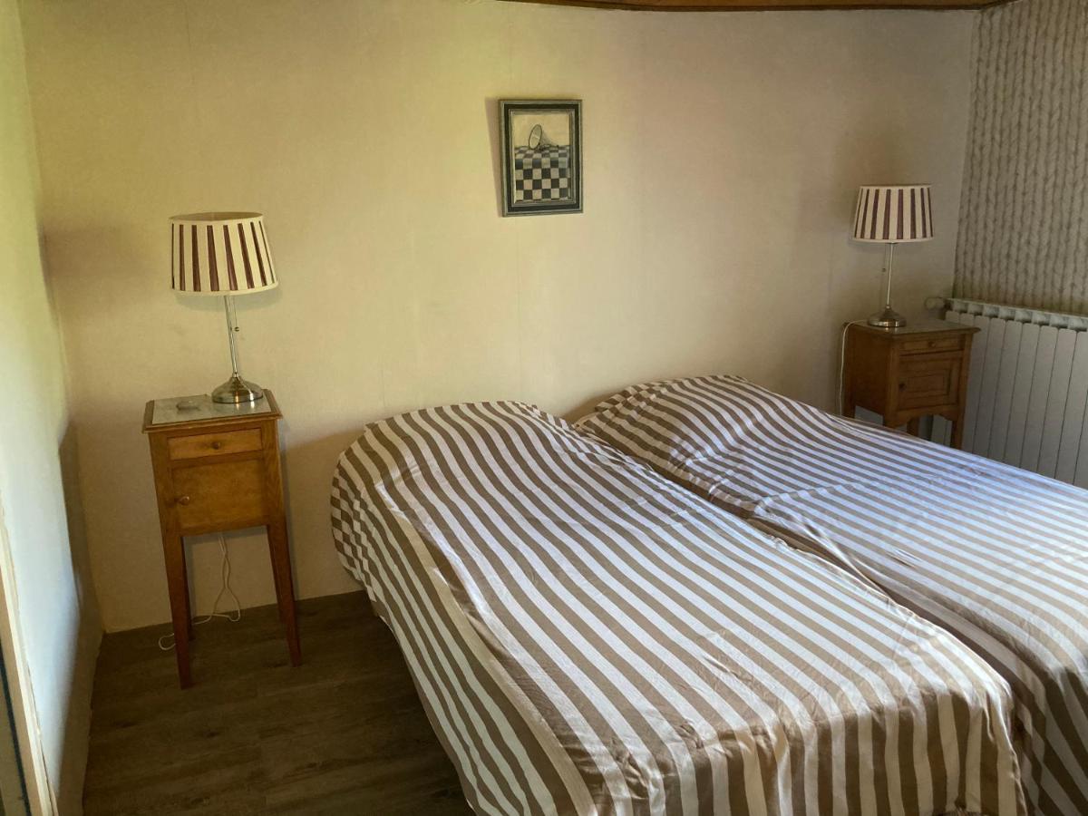 Bed and Breakfast Le Bois Du Four Arfeuilles Exterior foto